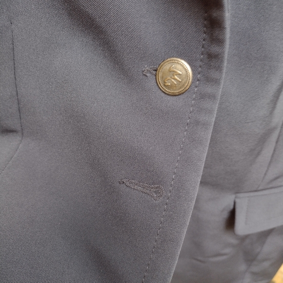 Isabell Werth gabardine 4 button dressage or hunt coat, tailored, shoulder pads - Picture 4 of 13